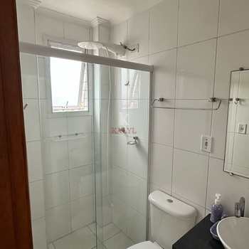 Apartamento em Praia Grande, bairro Guilhermina