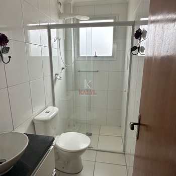 Apartamento em Praia Grande, bairro Guilhermina