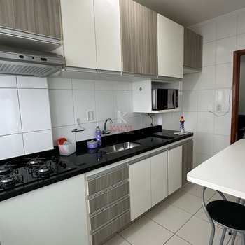 Apartamento em Praia Grande, bairro Guilhermina