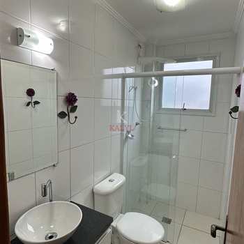 Apartamento em Praia Grande, bairro Guilhermina