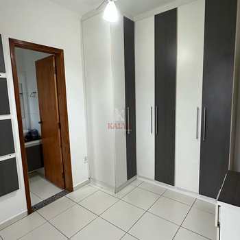 Apartamento em Praia Grande, bairro Guilhermina