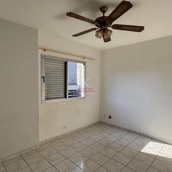 Apartamento em Praia Grande, bairro Guilhermina
