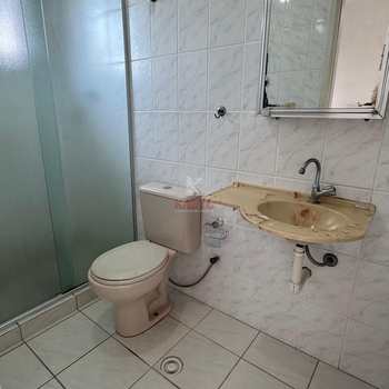 Apartamento em Praia Grande, bairro Guilhermina