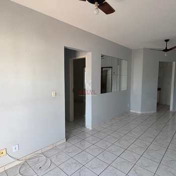Apartamento em Praia Grande, bairro Guilhermina