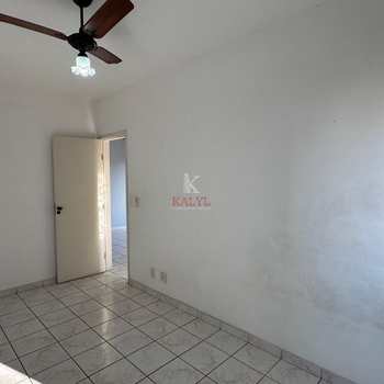 Apartamento em Praia Grande, bairro Guilhermina