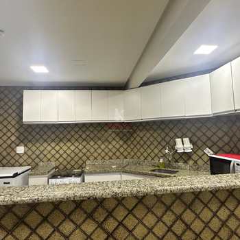 Apartamento em Praia Grande, bairro Guilhermina