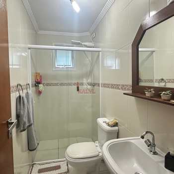 Apartamento em Praia Grande, bairro Guilhermina