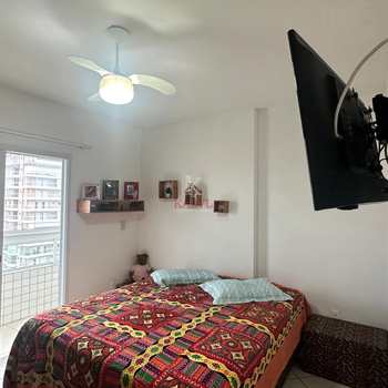 Apartamento em Praia Grande, bairro Guilhermina