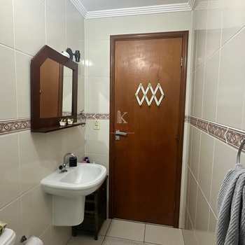 Apartamento em Praia Grande, bairro Guilhermina