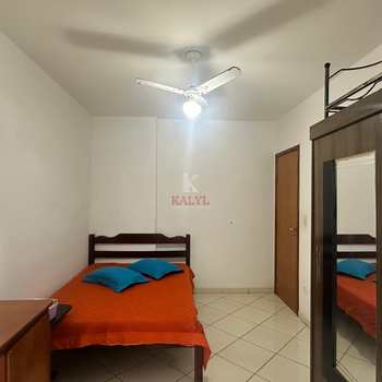 Apartamento em Praia Grande, bairro Guilhermina