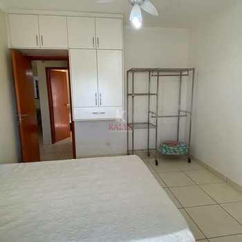 Apartamento em Praia Grande, bairro Guilhermina