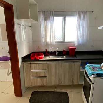 Apartamento em Praia Grande, bairro Guilhermina