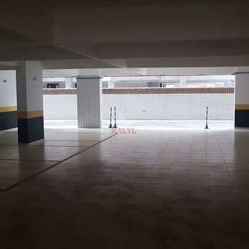 Apartamento em Praia Grande, bairro Guilhermina