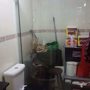 Apartamento em Praia Grande, bairro Guilhermina