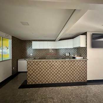 Apartamento em Praia Grande, bairro Guilhermina