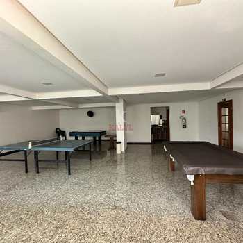 Apartamento em Praia Grande, bairro Guilhermina