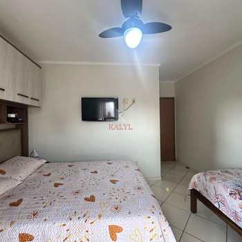 Apartamento em Praia Grande, bairro Guilhermina
