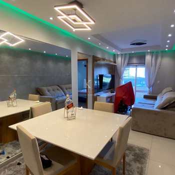 Apartamento em Praia Grande, bairro Guilhermina