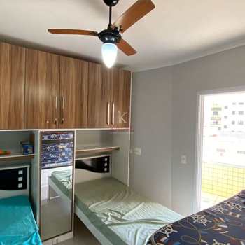 Apartamento em Praia Grande, bairro Guilhermina