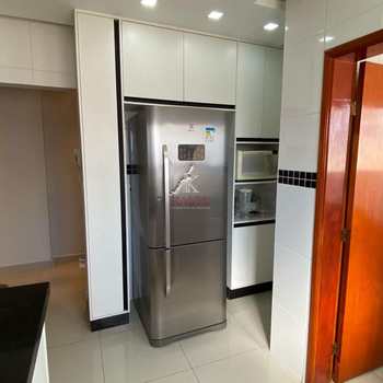 Apartamento em Praia Grande, bairro Guilhermina