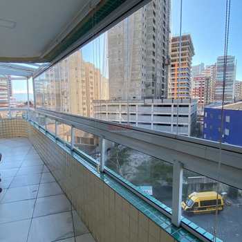 Apartamento em Praia Grande, bairro Guilhermina