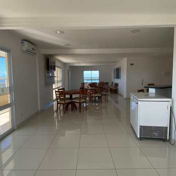 Apartamento em Praia Grande, bairro Guilhermina