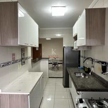 Apartamento em Praia Grande, bairro Guilhermina