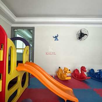 Apartamento em Praia Grande, bairro Guilhermina