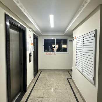 Apartamento em Praia Grande, bairro Guilhermina