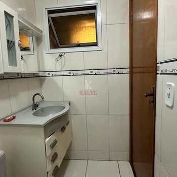 Apartamento em Praia Grande, bairro Guilhermina