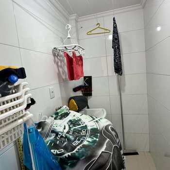 Apartamento em Praia Grande, bairro Guilhermina