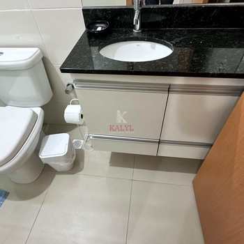 Apartamento em Praia Grande, bairro Guilhermina