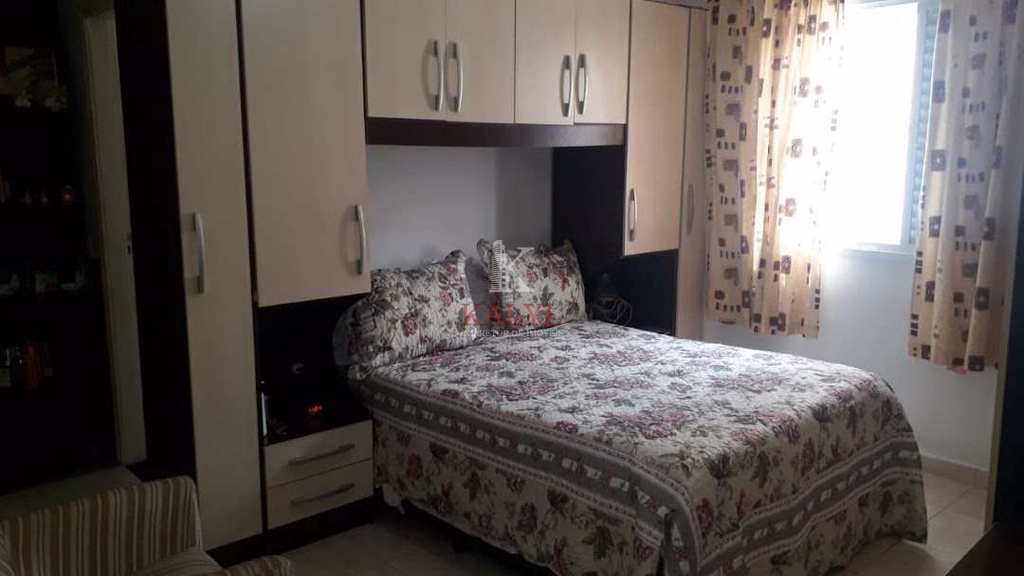 Casa em Praia Grande, no bairro Guilhermina