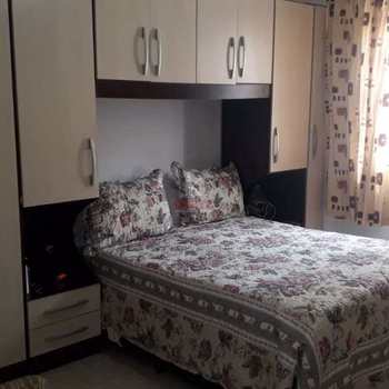 Casa em Praia Grande, bairro Guilhermina