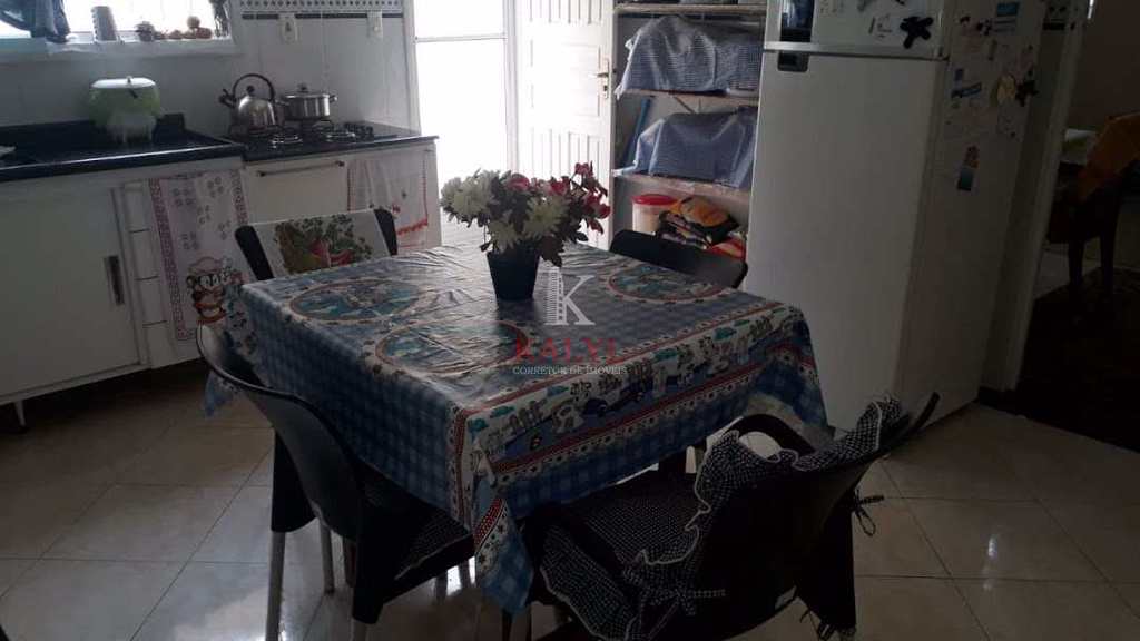 Casa em Praia Grande, no bairro Guilhermina