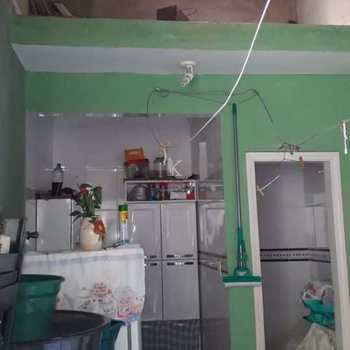 Casa em Praia Grande, bairro Guilhermina