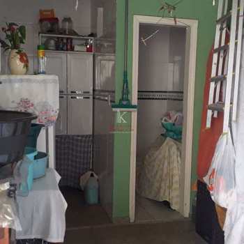 Casa em Praia Grande, bairro Guilhermina