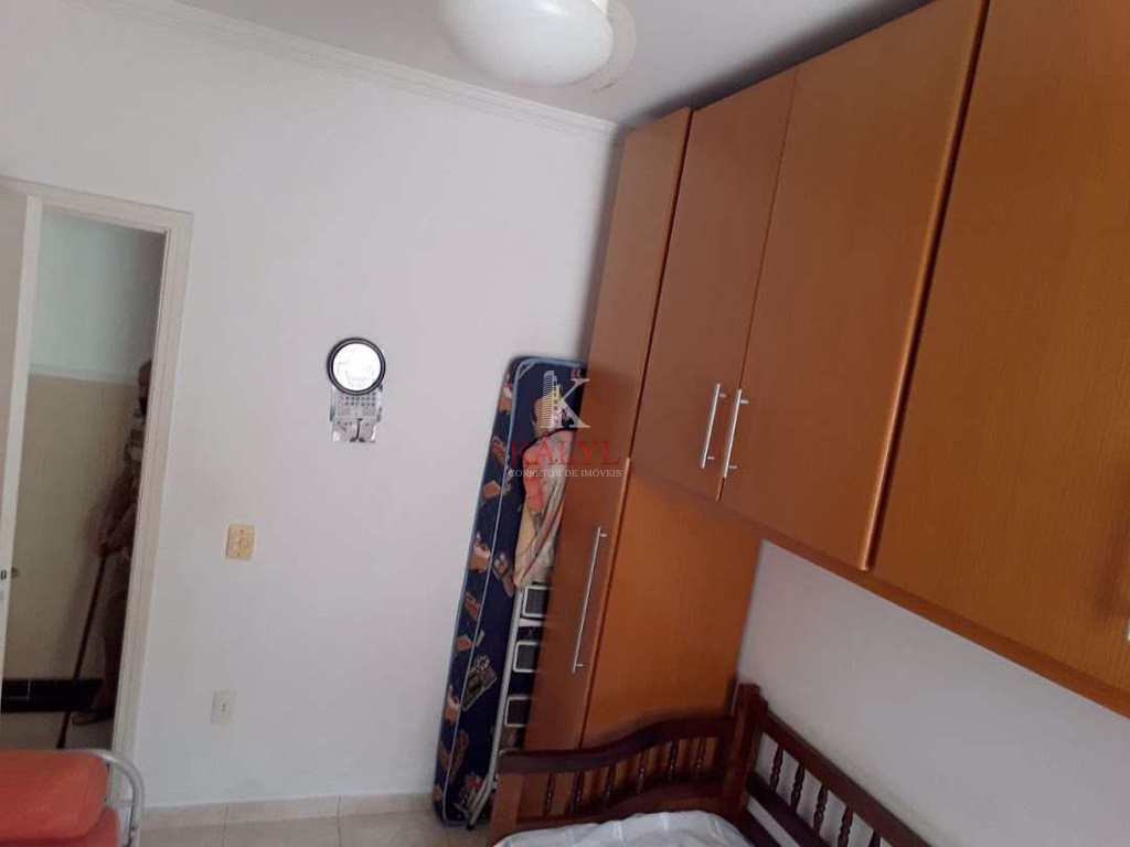 Casa em Praia Grande, no bairro Guilhermina