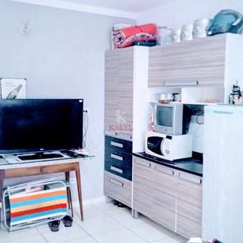 Kitnet em Praia Grande, bairro Guilhermina