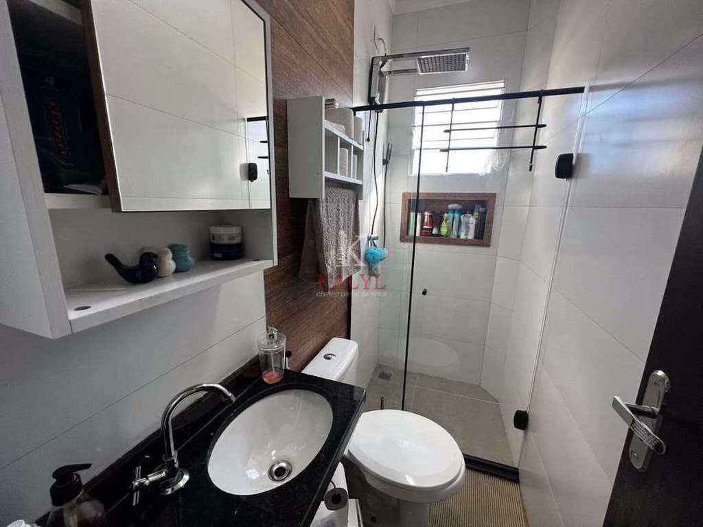 Casa em Praia Grande, no bairro Aviação
