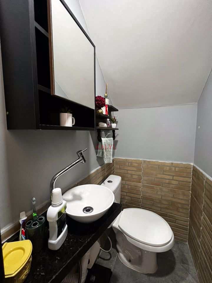 Casa em Praia Grande, no bairro Aviação