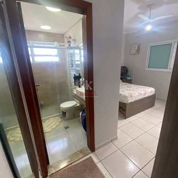 Sobrado em Praia Grande, bairro Ocian