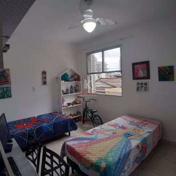 Apartamento em Praia Grande, bairro Guilhermina