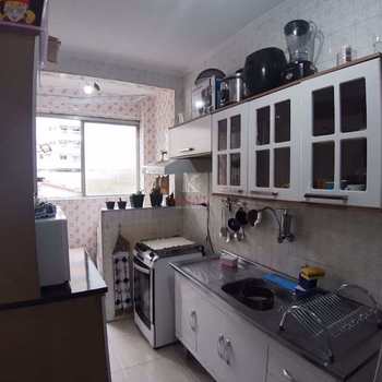 Apartamento em Praia Grande, bairro Guilhermina