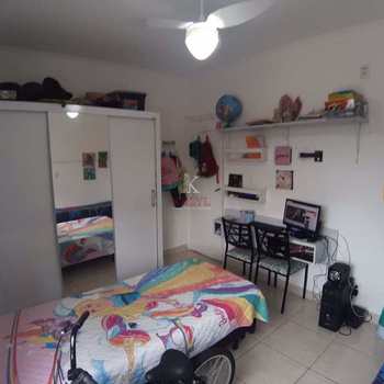Apartamento em Praia Grande, bairro Guilhermina