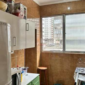 Apartamento em Praia Grande, bairro Guilhermina