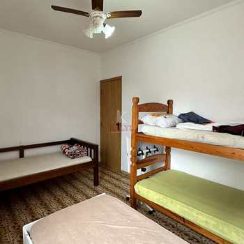 Apartamento em Praia Grande, bairro Guilhermina
