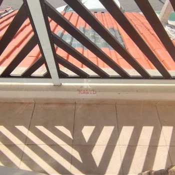 Sobrado em Praia Grande, bairro Caiçara