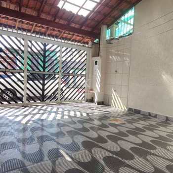 Sobrado em Praia Grande, bairro Caiçara