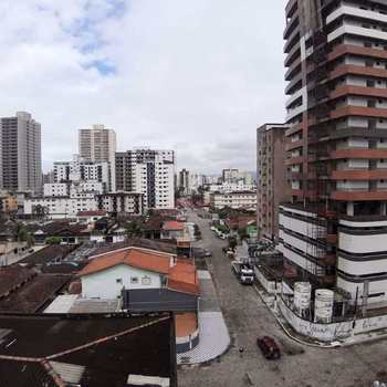 Apartamento em Praia Grande, bairro Guilhermina